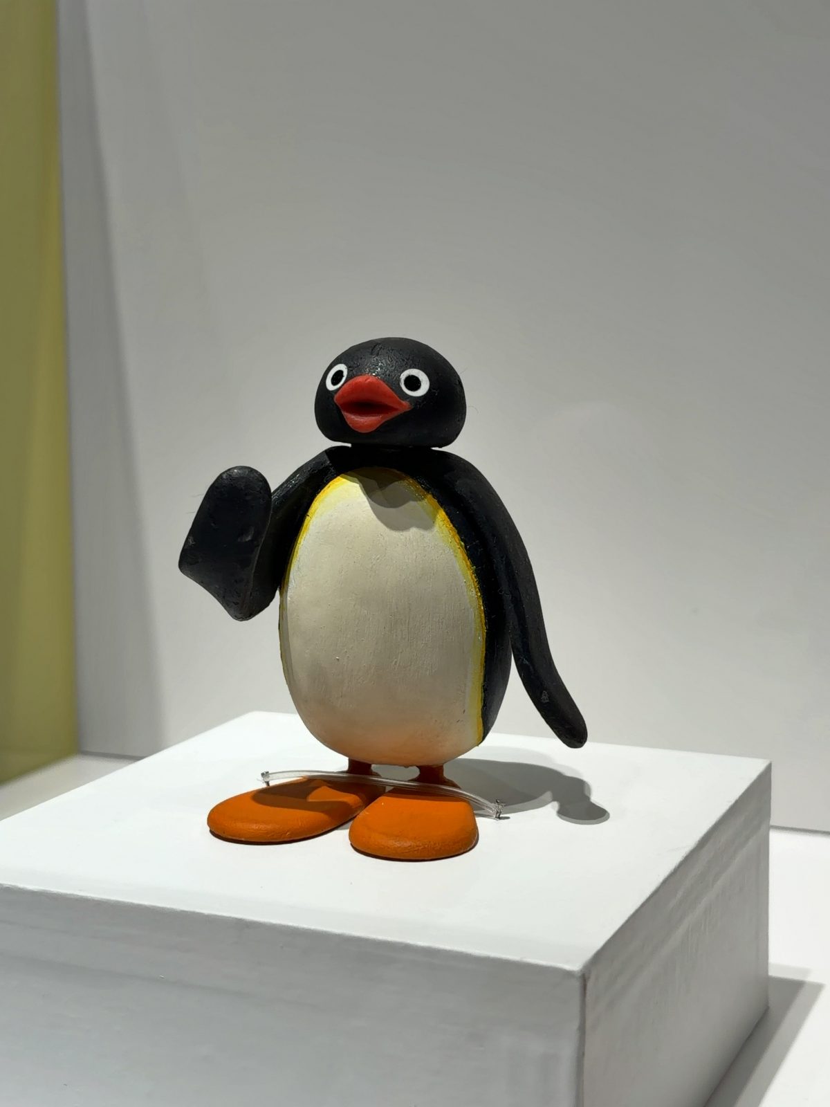 ピングー展の会場入り口に展示されたピングーのクレイ人形